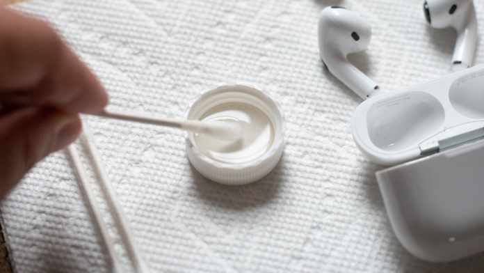 How to Clean Airpods