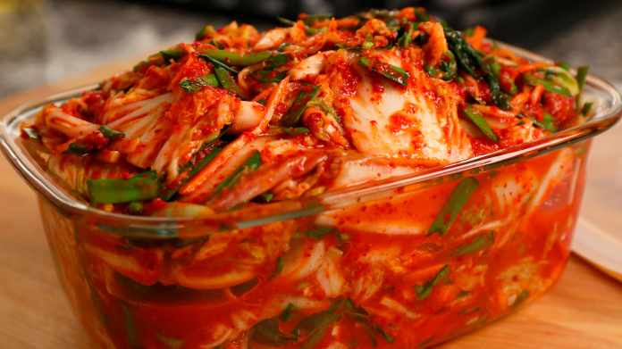 How to make kimchi?